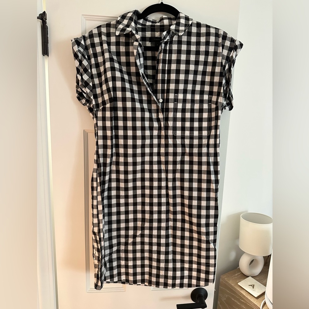 J crew size small black and white check print dress in GREAT condition